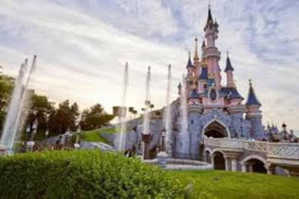 Crystal Apartment Disneyland Bmyguest Montévrain Exteriér fotografie
